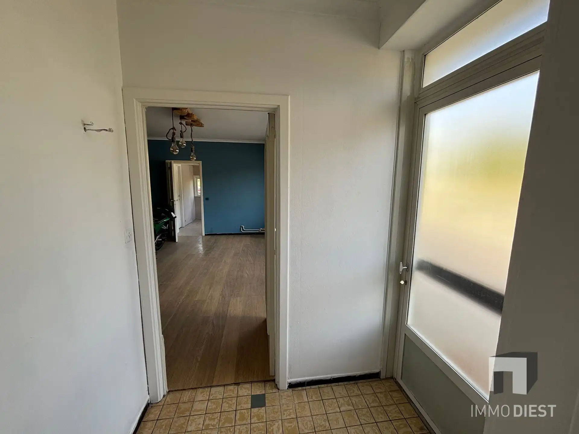 Ruime betaalbare woning met veranda en bijgebouw foto 17