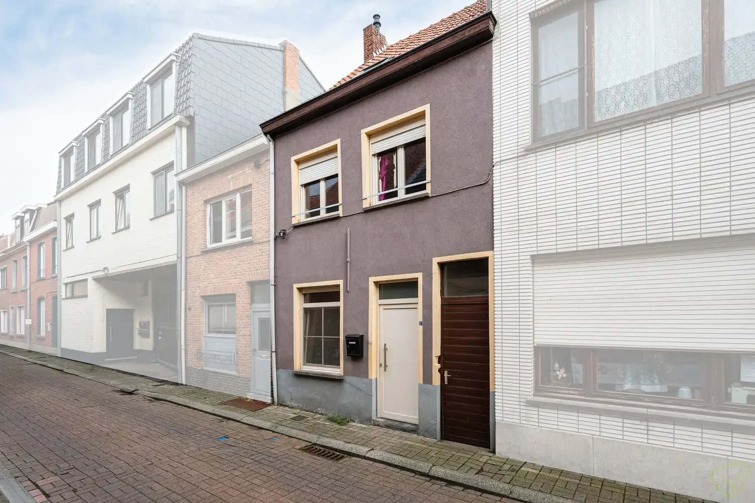 Leuke starterswoning met parking in het centrum van Eeklo nabij de Markt. foto 20