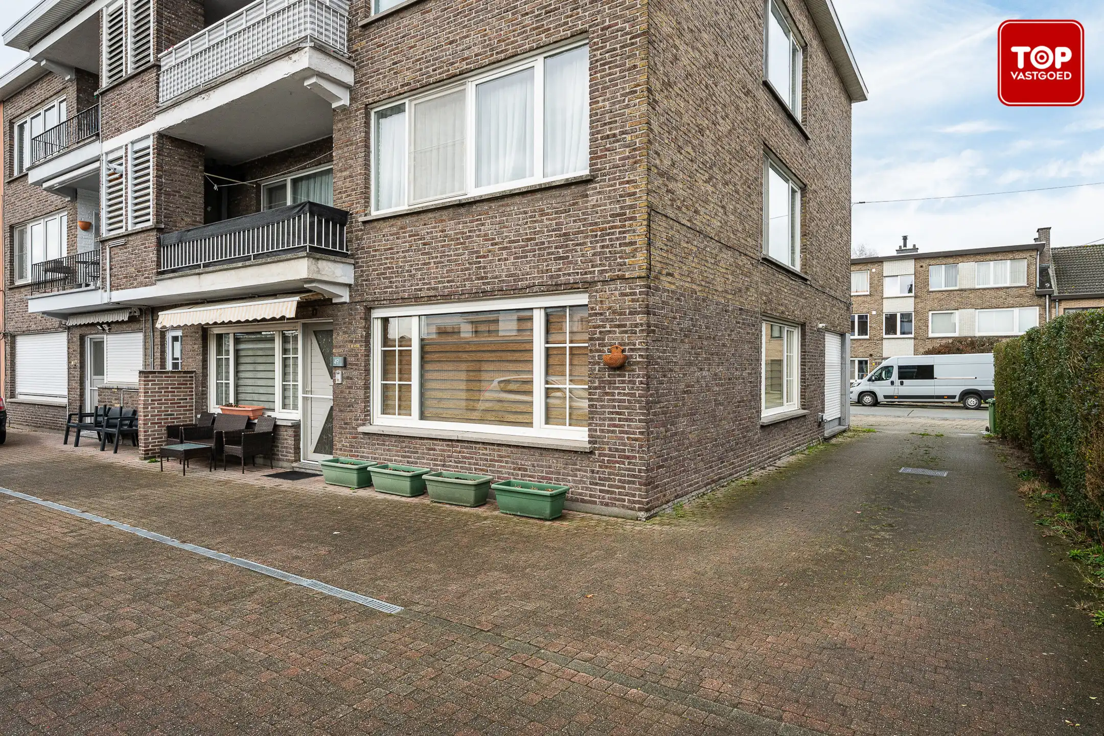 Gelijkvloers 2-slaapkamer appartemen met garage.  foto 22