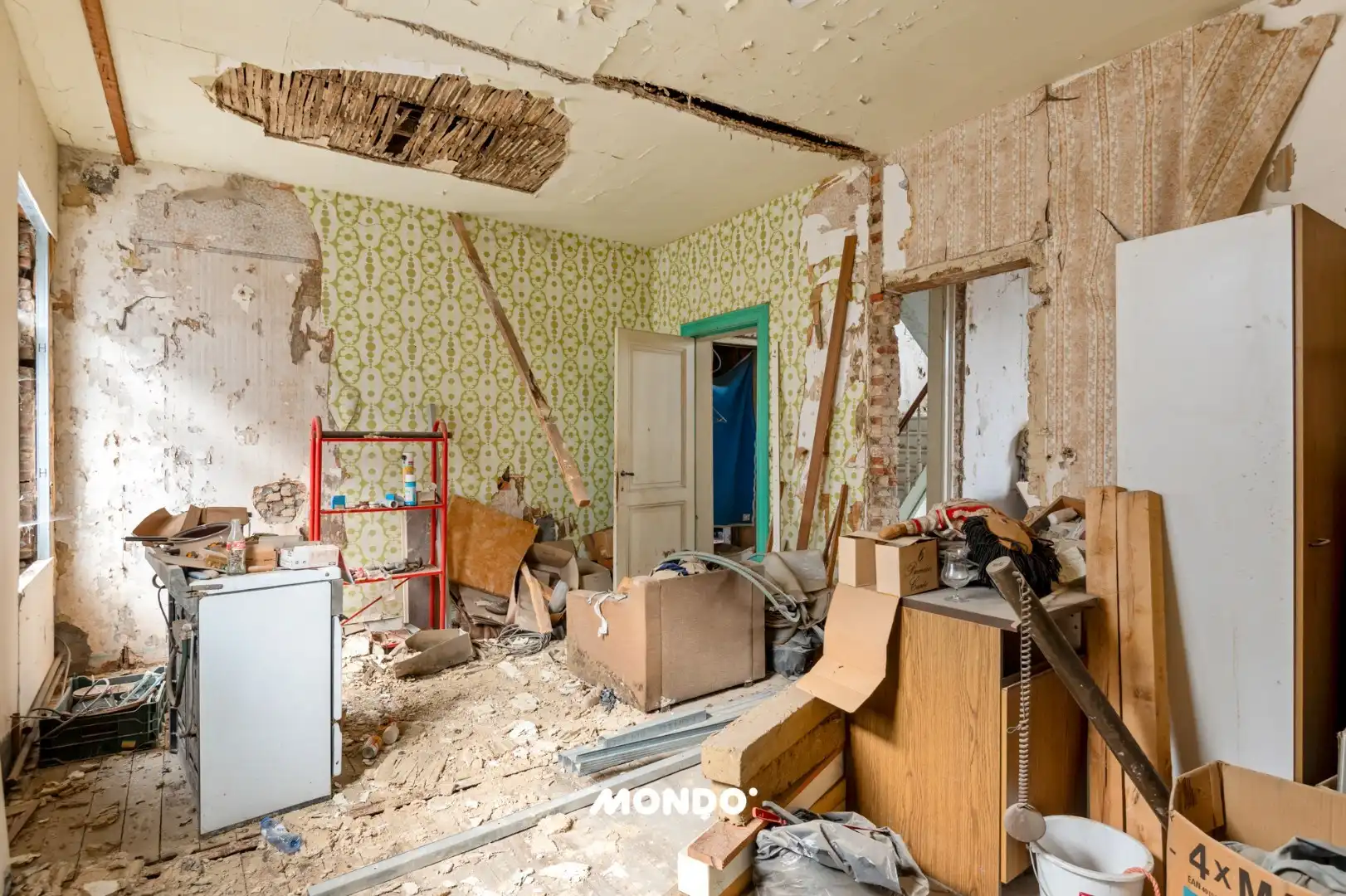 Gebouw met karaktervolle gevel in hartje Willebroek foto 14