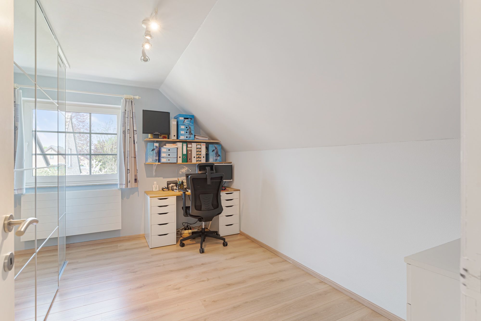 Charmante instapklare woning met 3 slaapkamers en zonnige tuin te Diepenbeek! foto 26