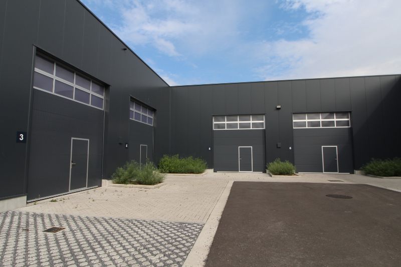 Nieuwbouwloods in Roeselare foto {{pictureIndex}}