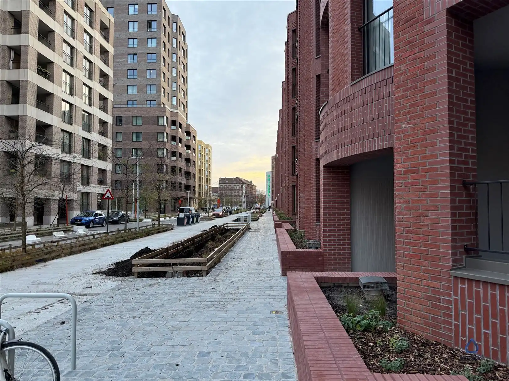 Modern nieuwbouwappt 2-SLK met Terras te Tour & Taxis foto 2