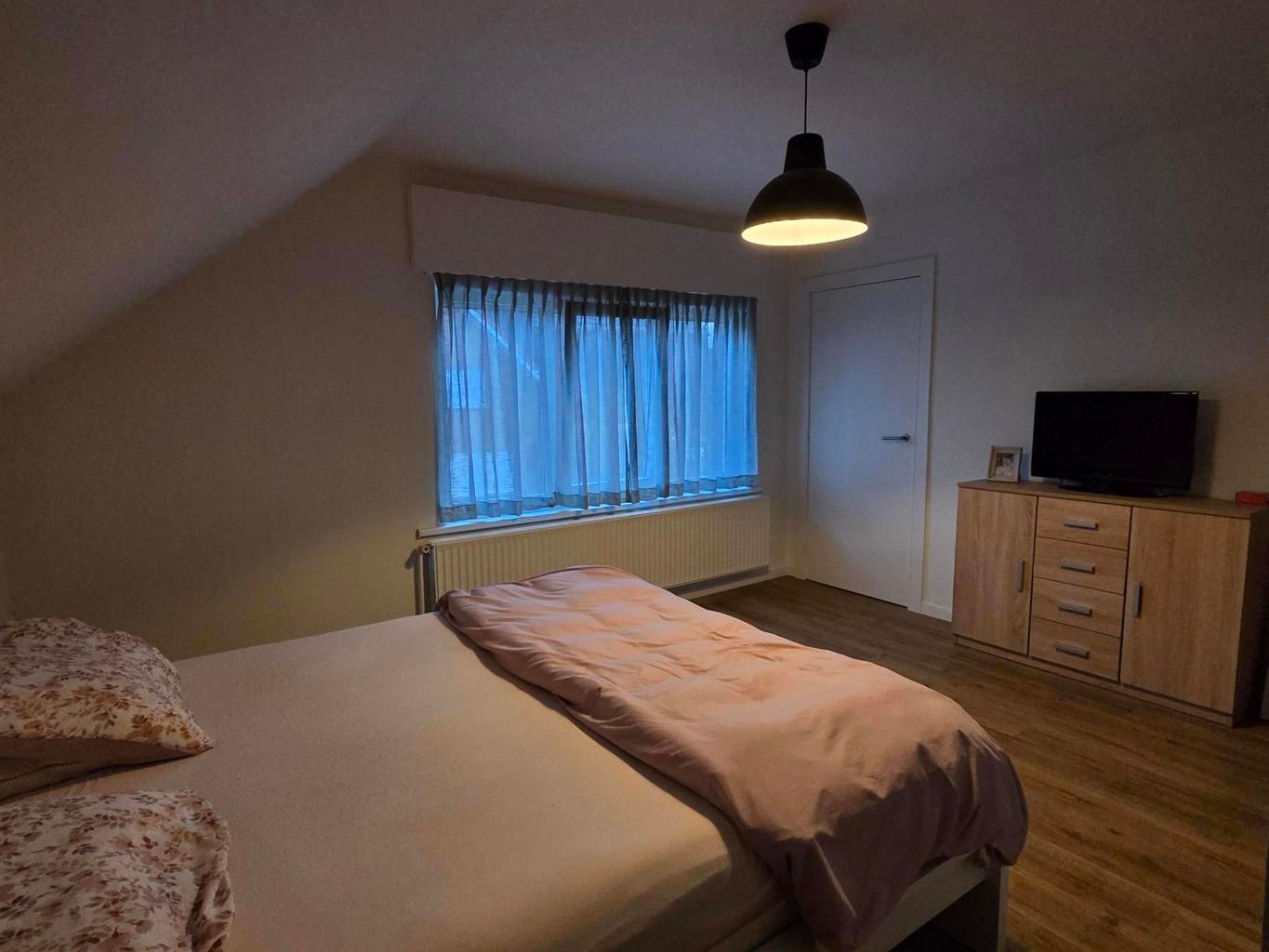 Gerenoveerde woning nabij het centrum van Arendonk. foto 19