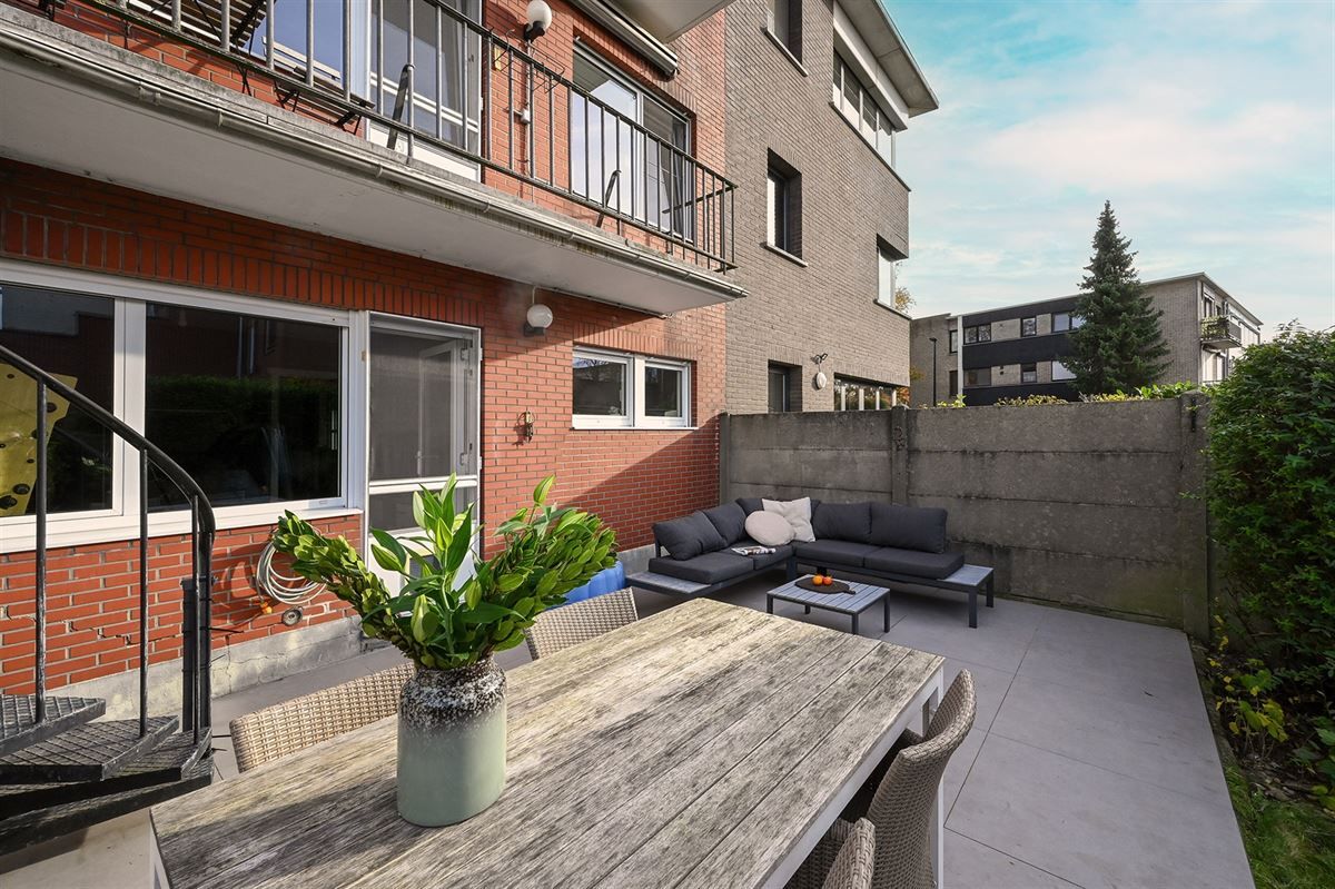 Opbrengsteigendom met twee vergunde appartementen  foto 11