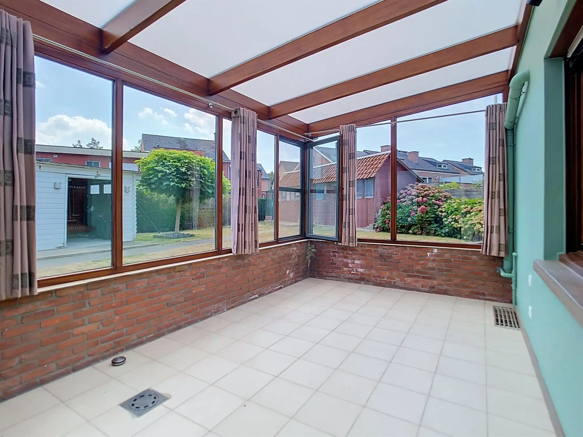 Charmante woning met 2 slaapkamers, garage en tuin op rustige ligging foto 10