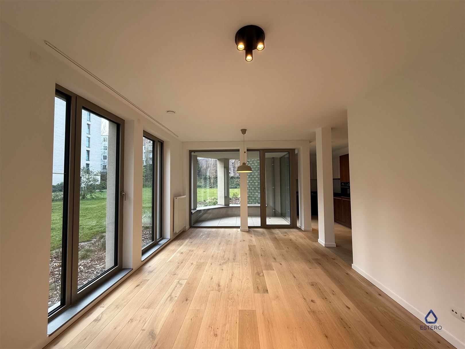 Modern nieuwbouwappt 2-SLK met terras te Tour & Taxis foto 7