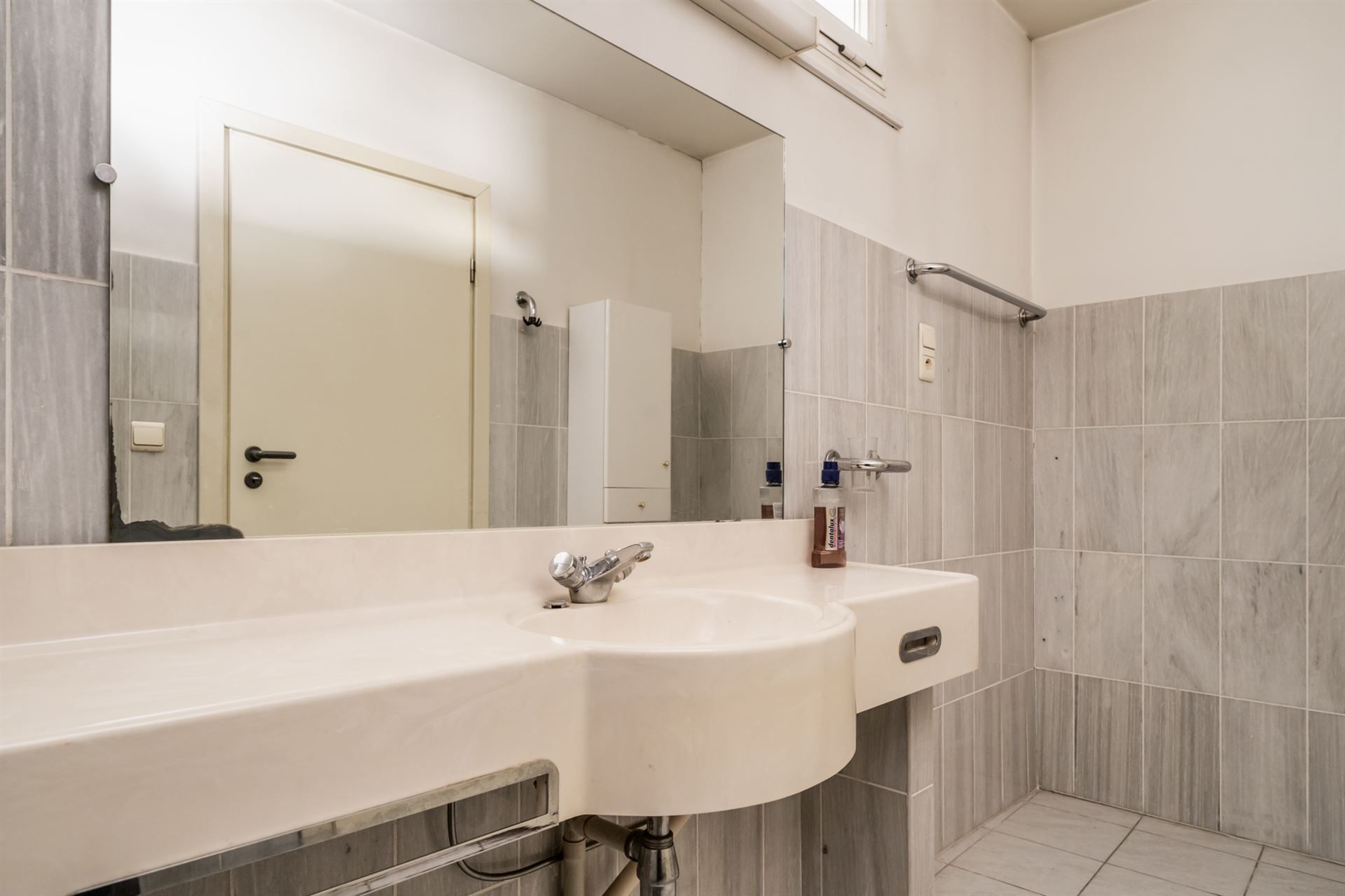GEMENGD OPBRENGSTEIGENDOM MET HORECA - APPARTEMENTEN EN BUSINESSFLATS foto 42