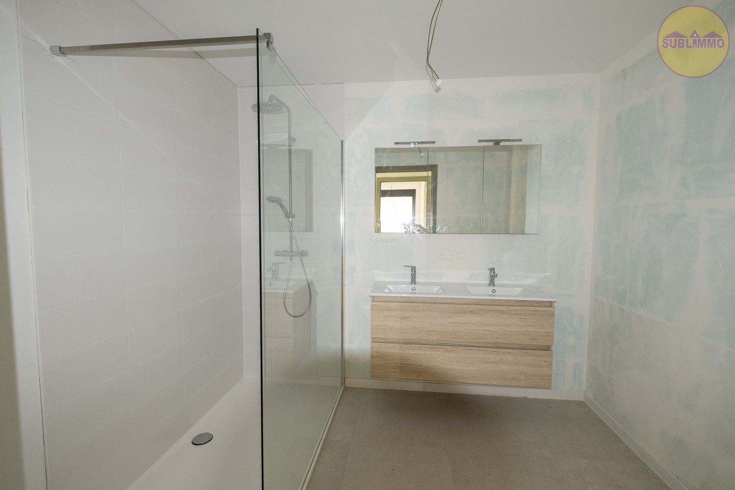 Nieuwbouwappartement op de eerste verdieping (118,50 m²) met 3 slaapkamers en terras. foto 11