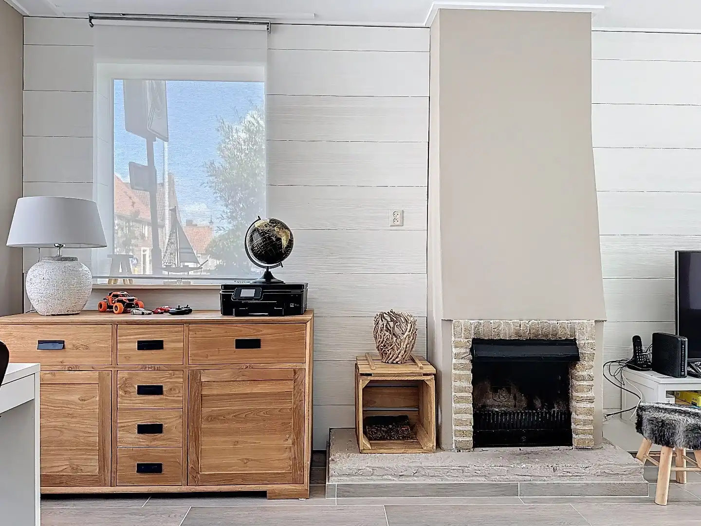 Ruime hoekwoning nabij centrum foto 9