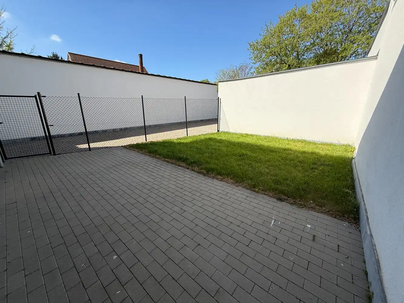 Ruim nieuwbouwappartement met 2 slaapkamers én parkeerplaats! foto 11