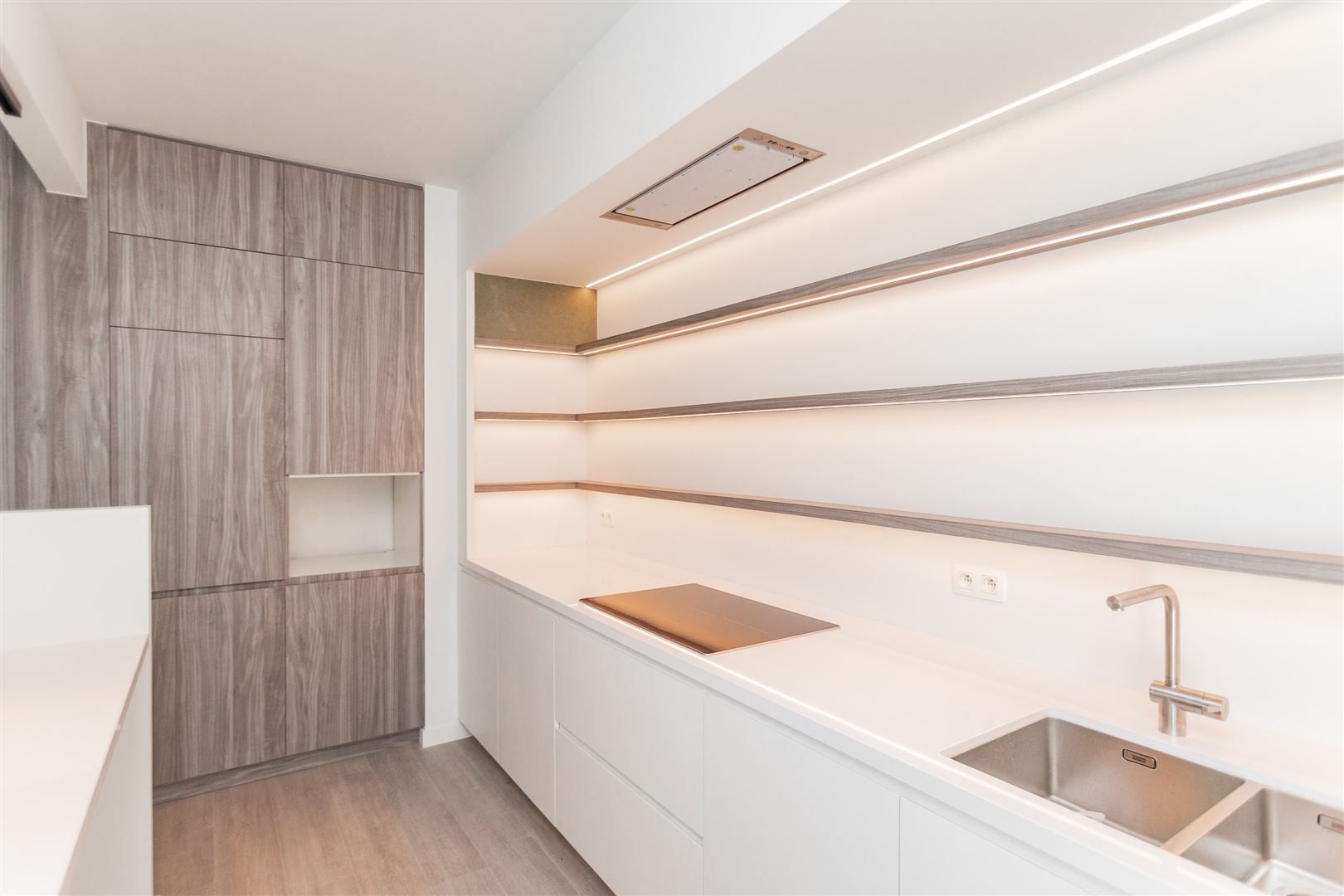 Stijlvol gerenoveerd appartement foto 3