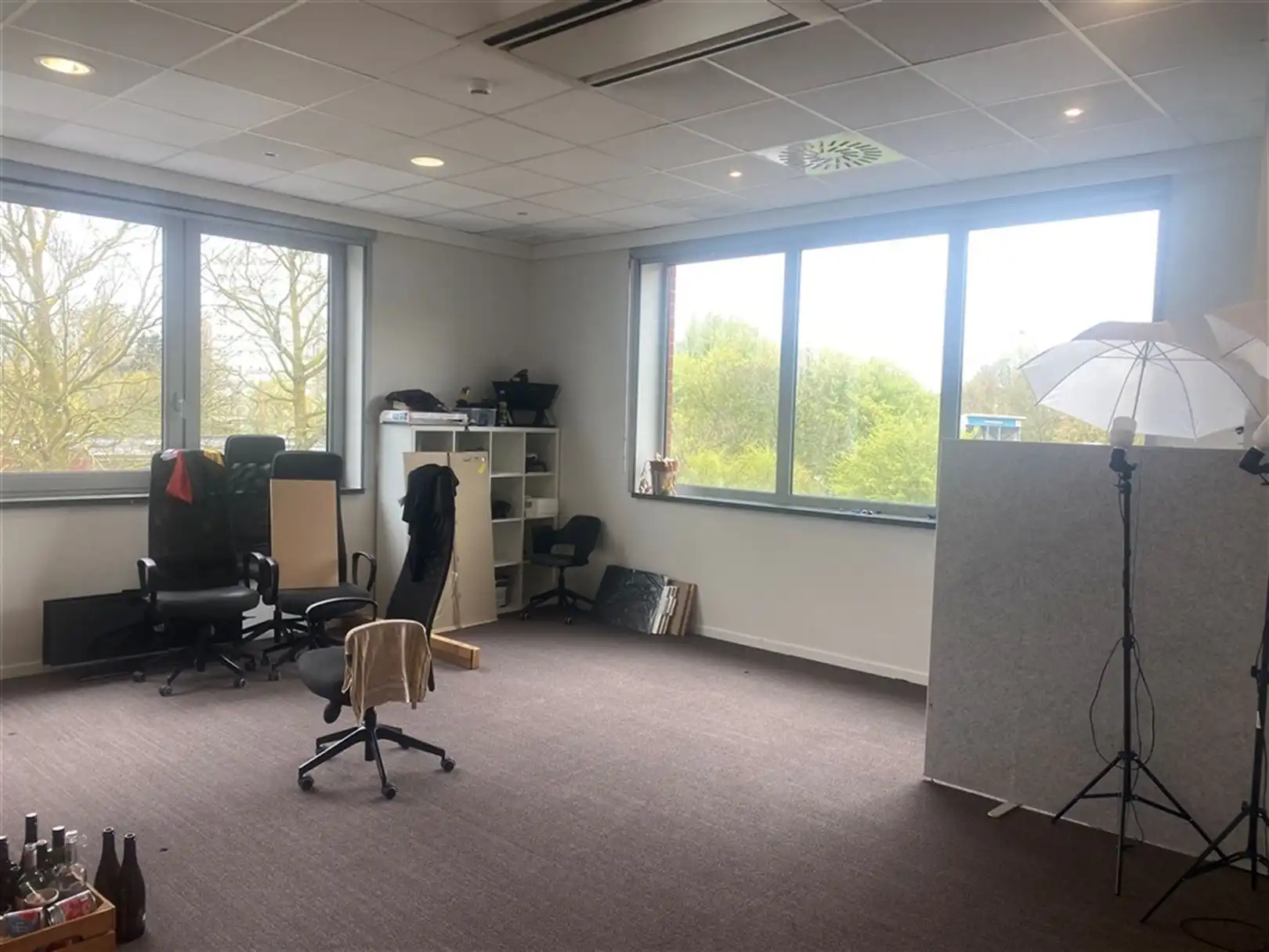 Kantoorgebouw aan de Watersportbaan foto 7