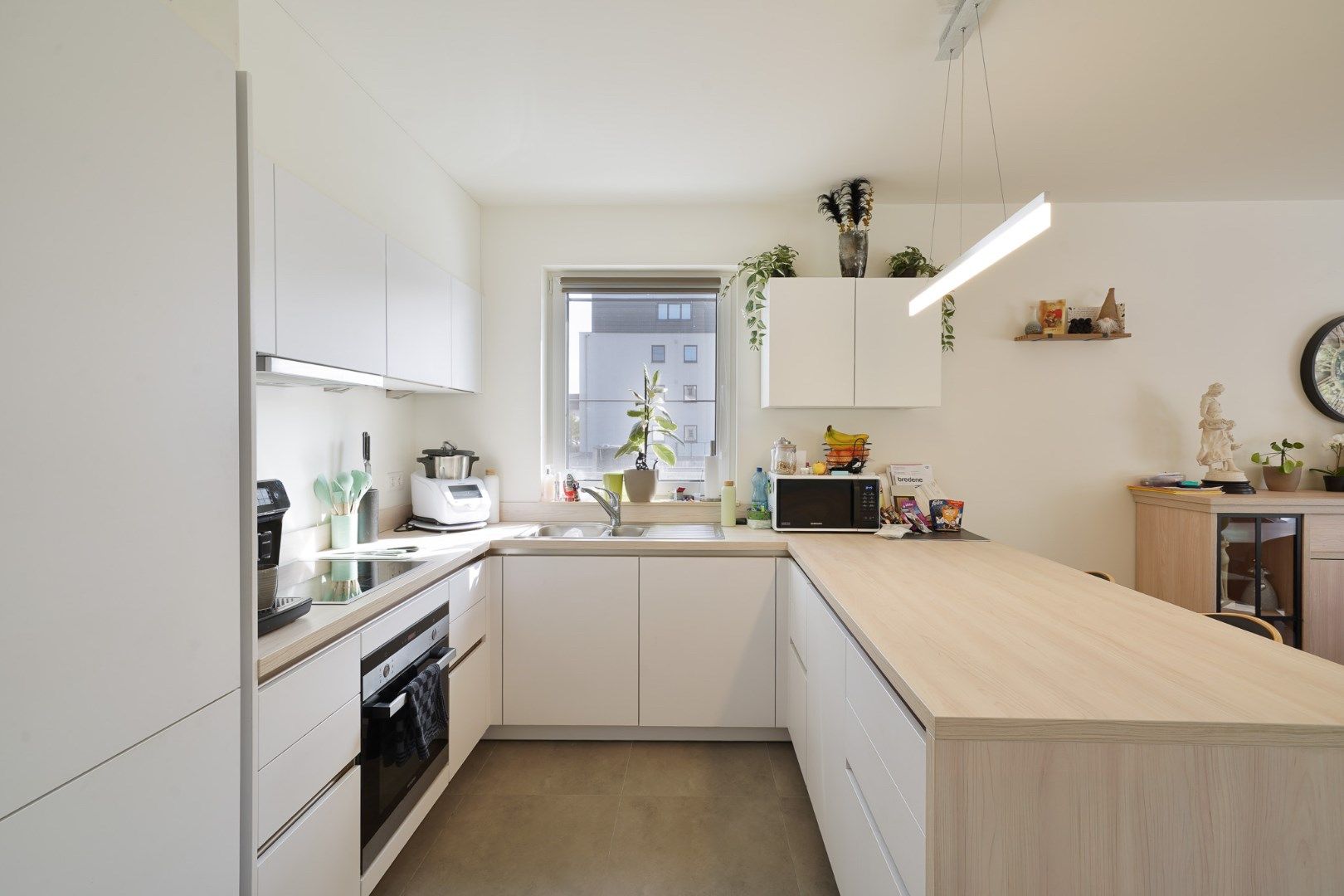 2 slaapkamer appartement met groot terras, garage en open uitzicht op groen foto 9
