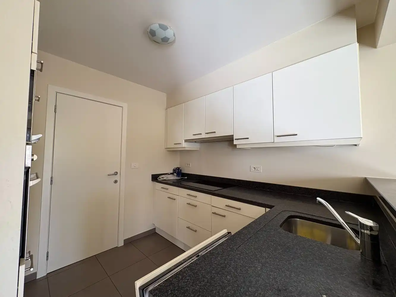 Lichtrijk appartement met 2 slpks. in het centrum van Torhout foto 6