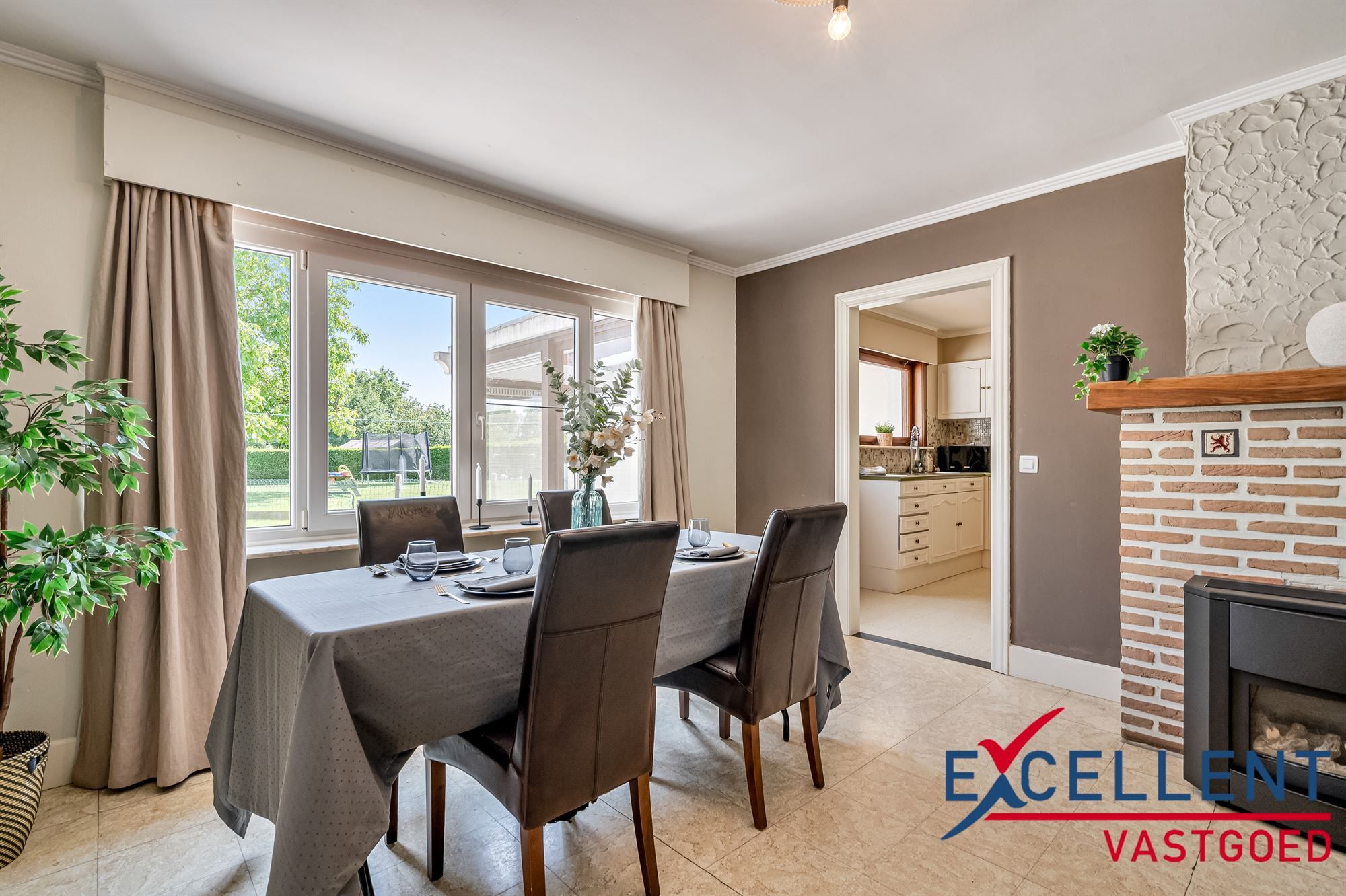 Ruime woning met veel potentieel op rustige locatie in Nevele te koop foto 5
