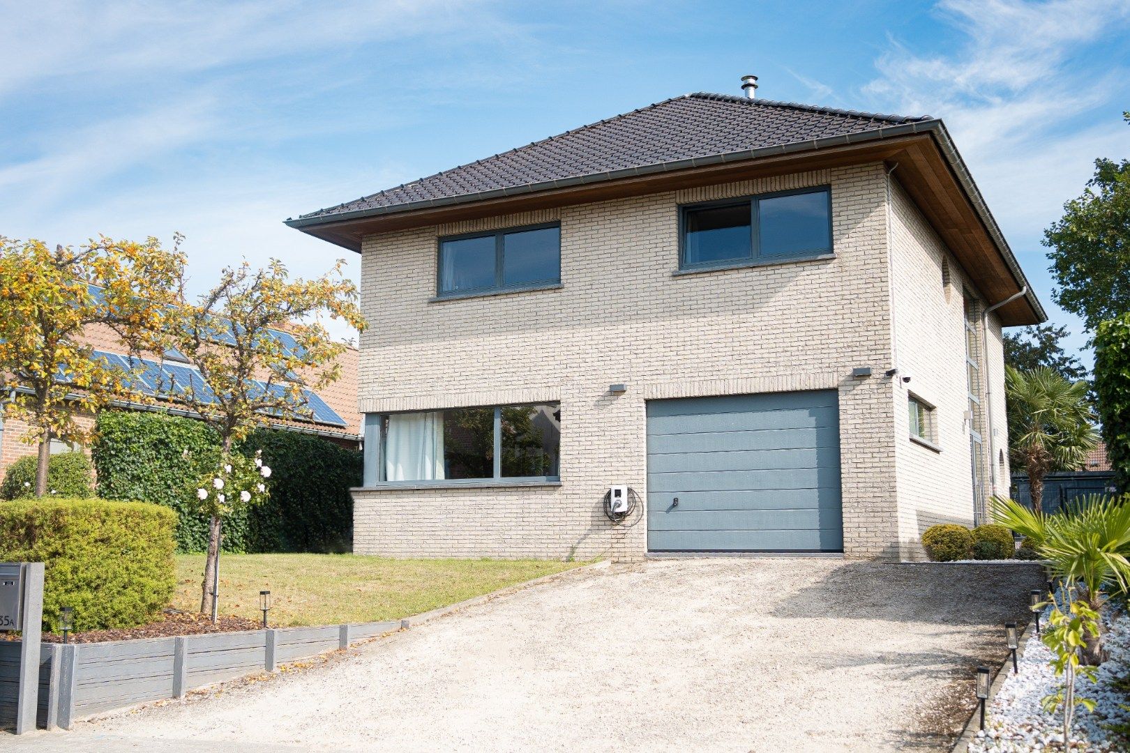 Instapklare villa in Tervuren met 5 slaapkamers. foto {{pictureIndex}}