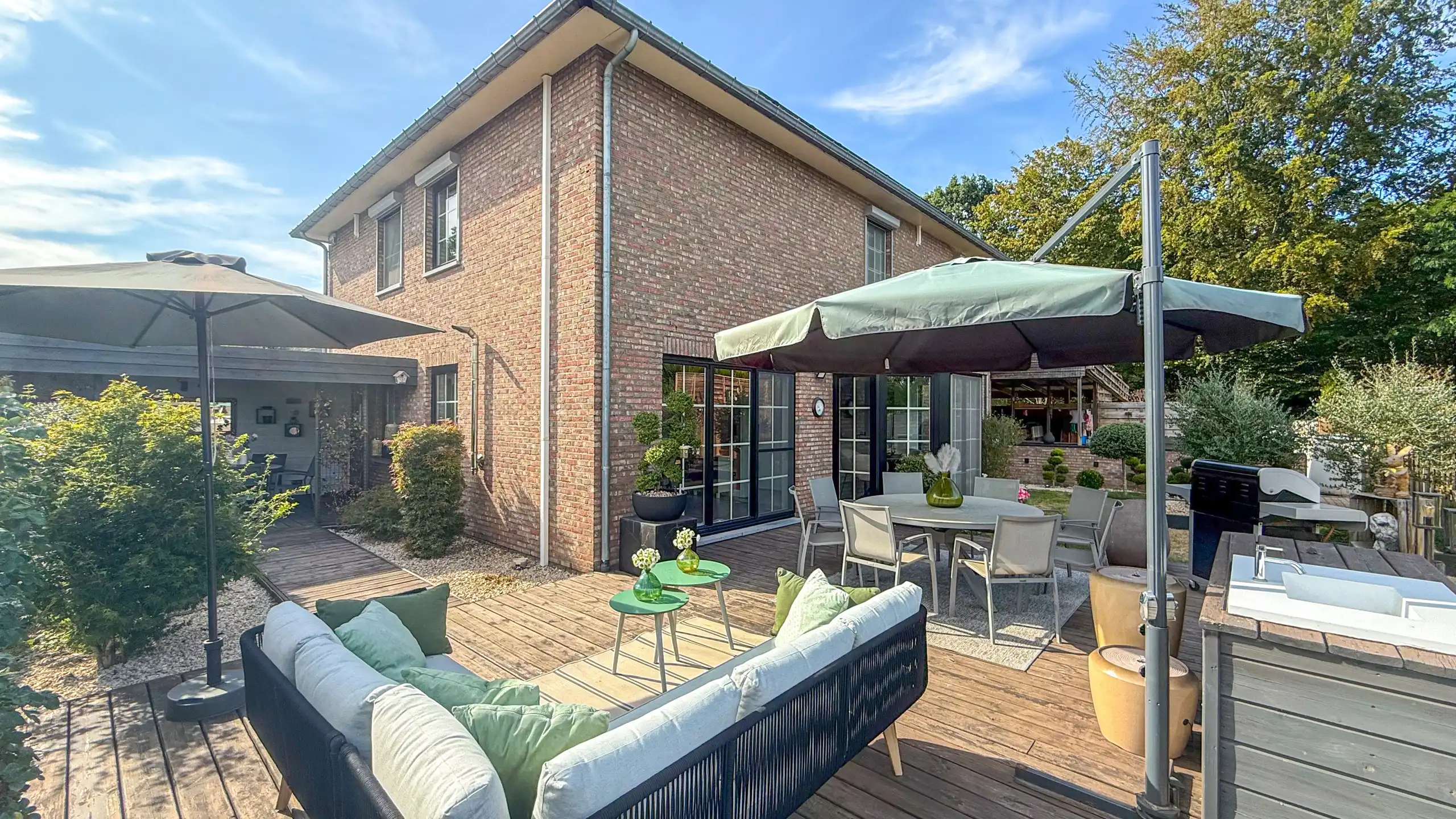 Ruime woning van 235m² met 4slpks, kelder en EPC B!  foto 47