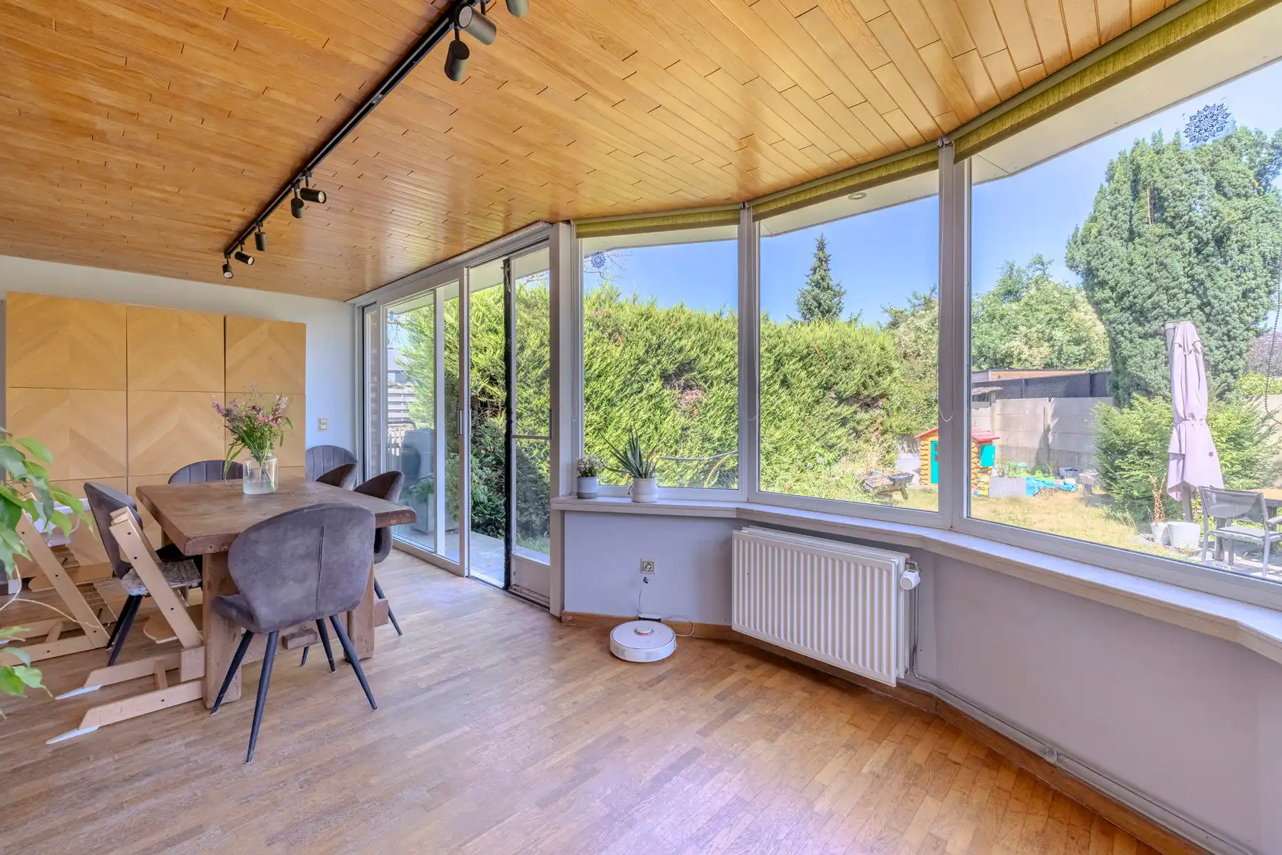 Ruime woning met 4 slpk, 2 bdk, garage en tuin!  foto 6