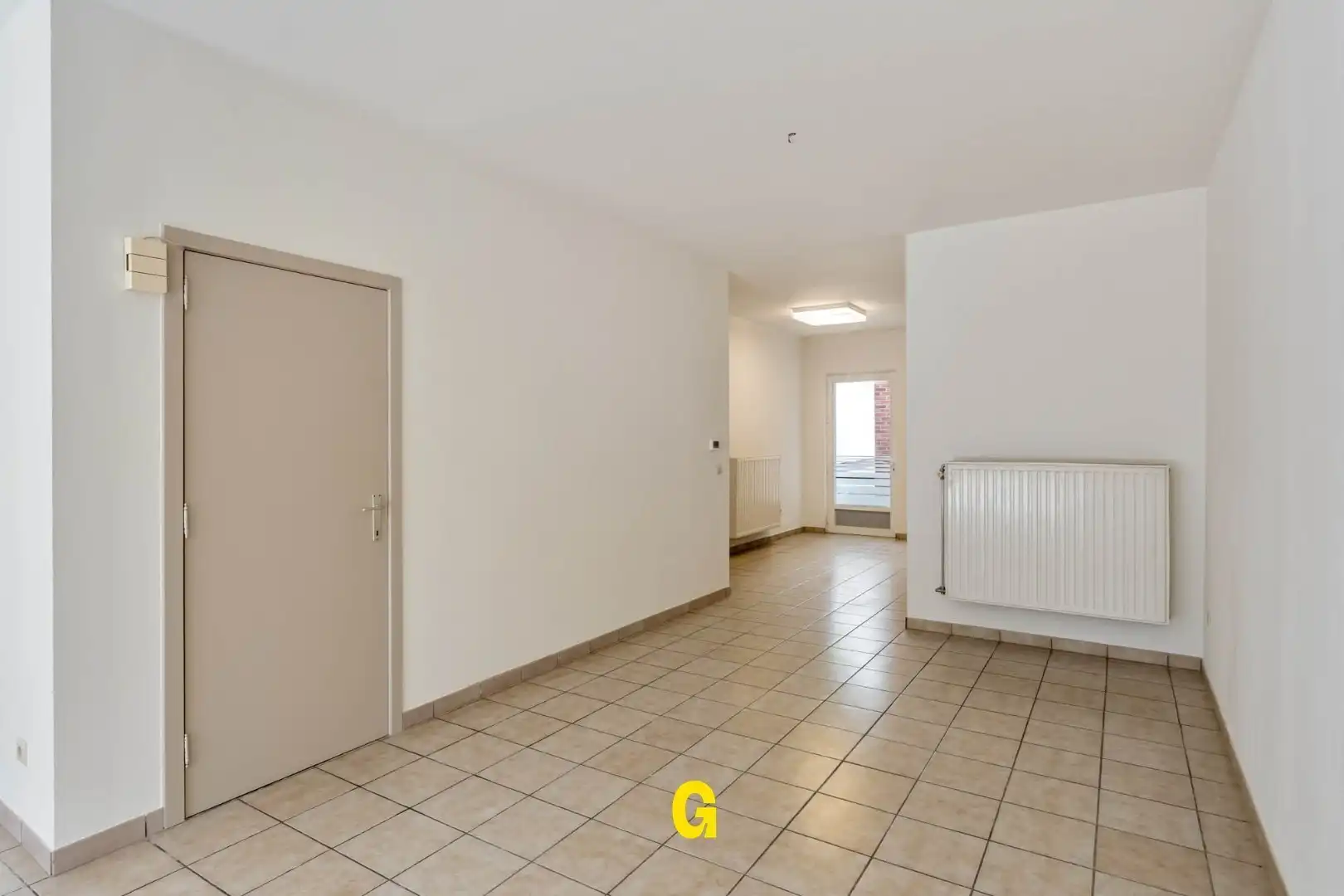 Degelijk gerenoveerde woning met 3 slaapkamers en leuk stadstuintje op 2a10ca, vlak bij het centrum foto 4