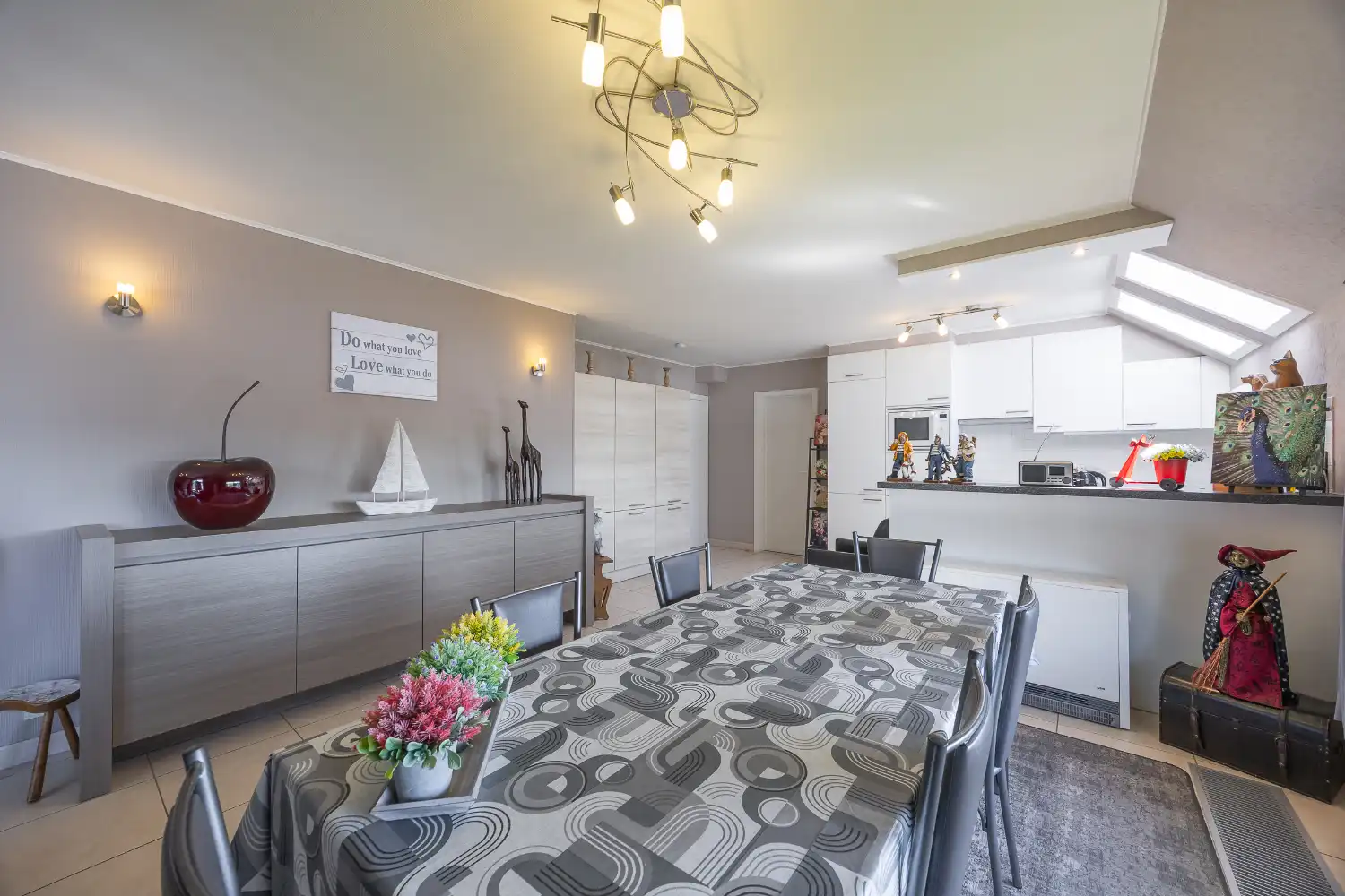 Ruim appartement met 3 slaapkamers te koop in Middelkerke foto 6