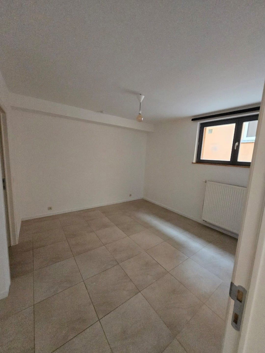 Ruim appartement van 139 m² met tuin  foto 5