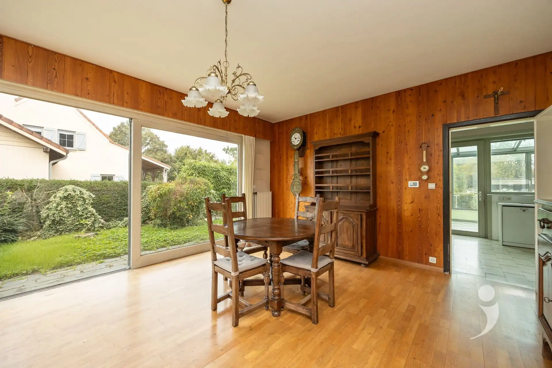 Vrijstaande woning met karakter en bijzonder veel potentieel in Erps-Kwerps foto 9