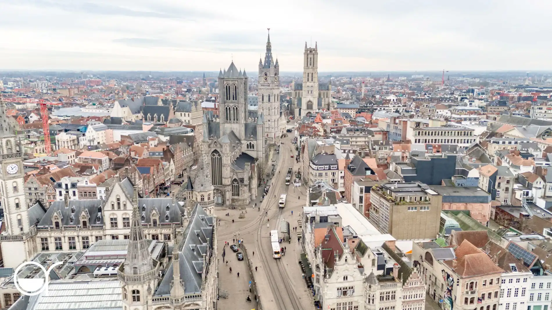 Gerenoveerd appartement in historisch stadscentrum foto 3