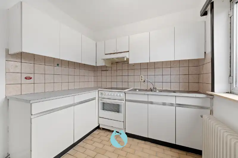 Kleinschalig gebouw met 2 appartementen en 2 garages foto 21