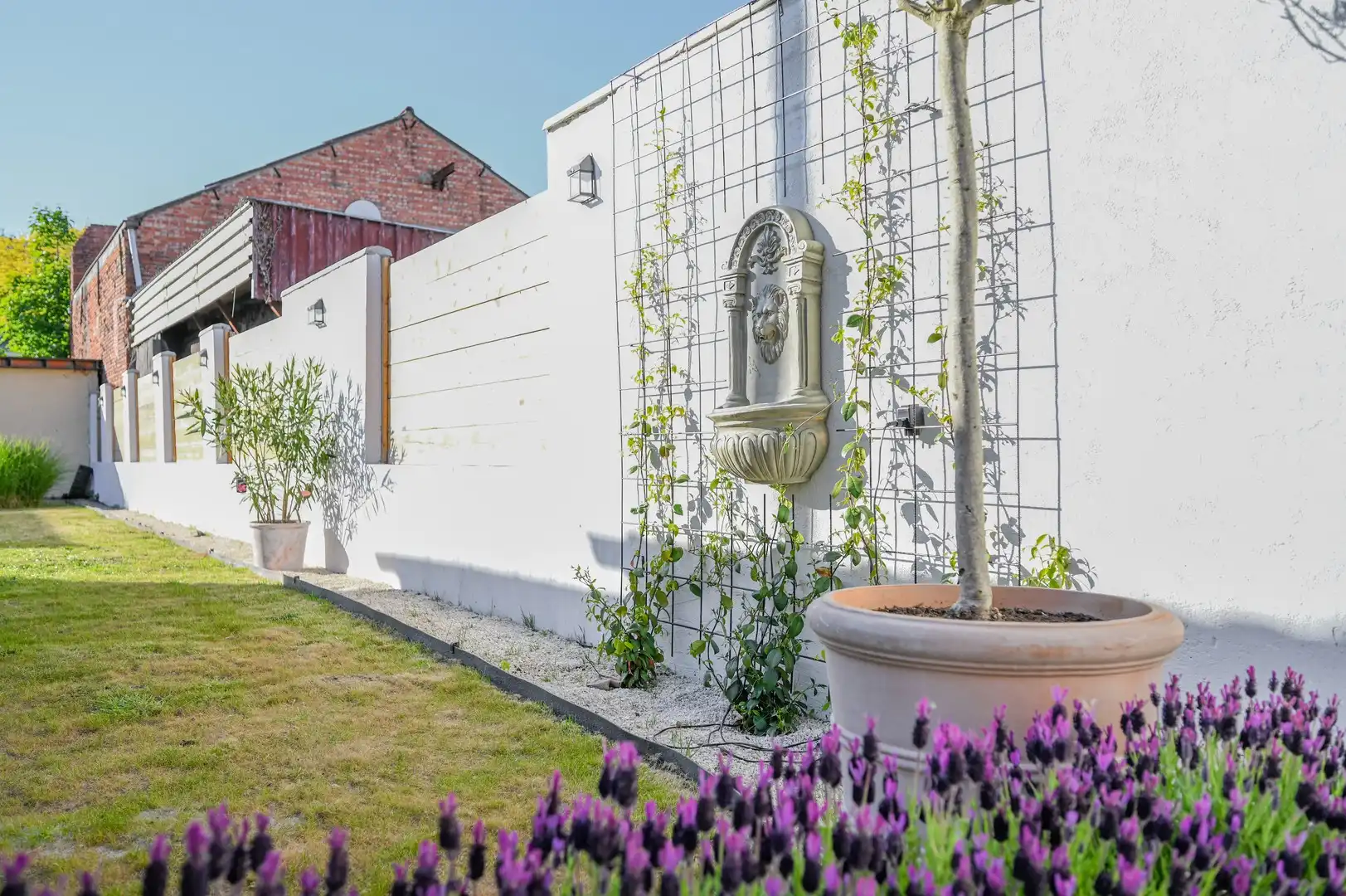 Ruime gezinswoning met tuin en grote garage in Branst. foto 30
