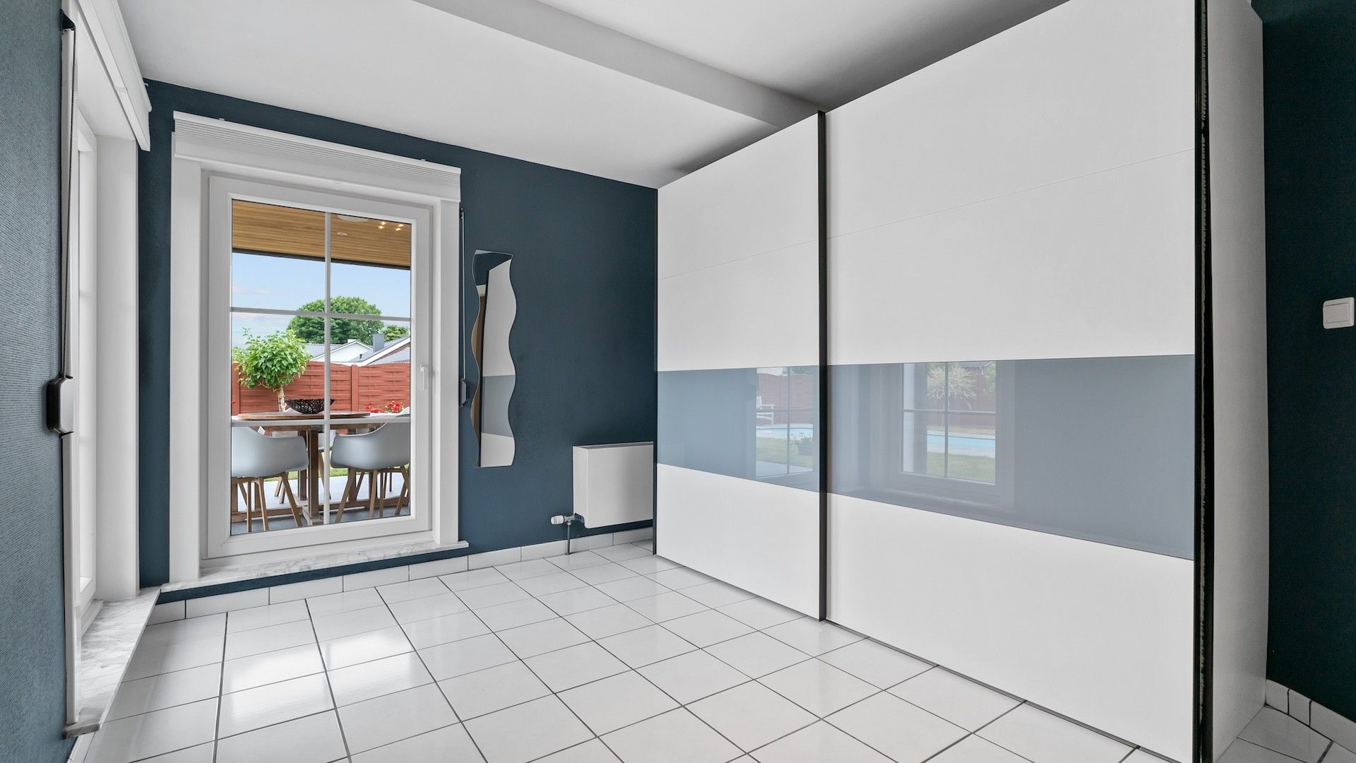 Onderhoudsvriendelijke en gelijkvloerse woning met zwembad foto 17