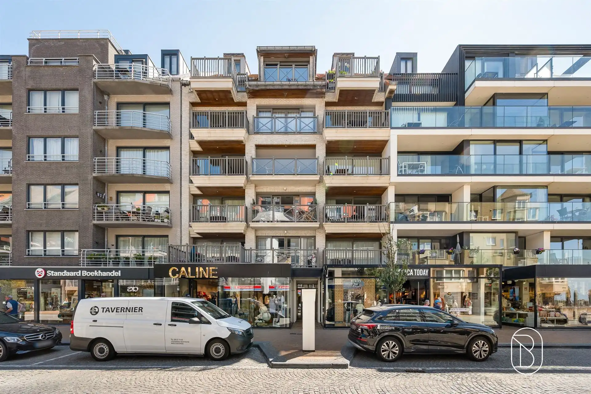 Topgelegen perfect onderhouden appartement met leuk terras!  foto {{pictureIndex}}
