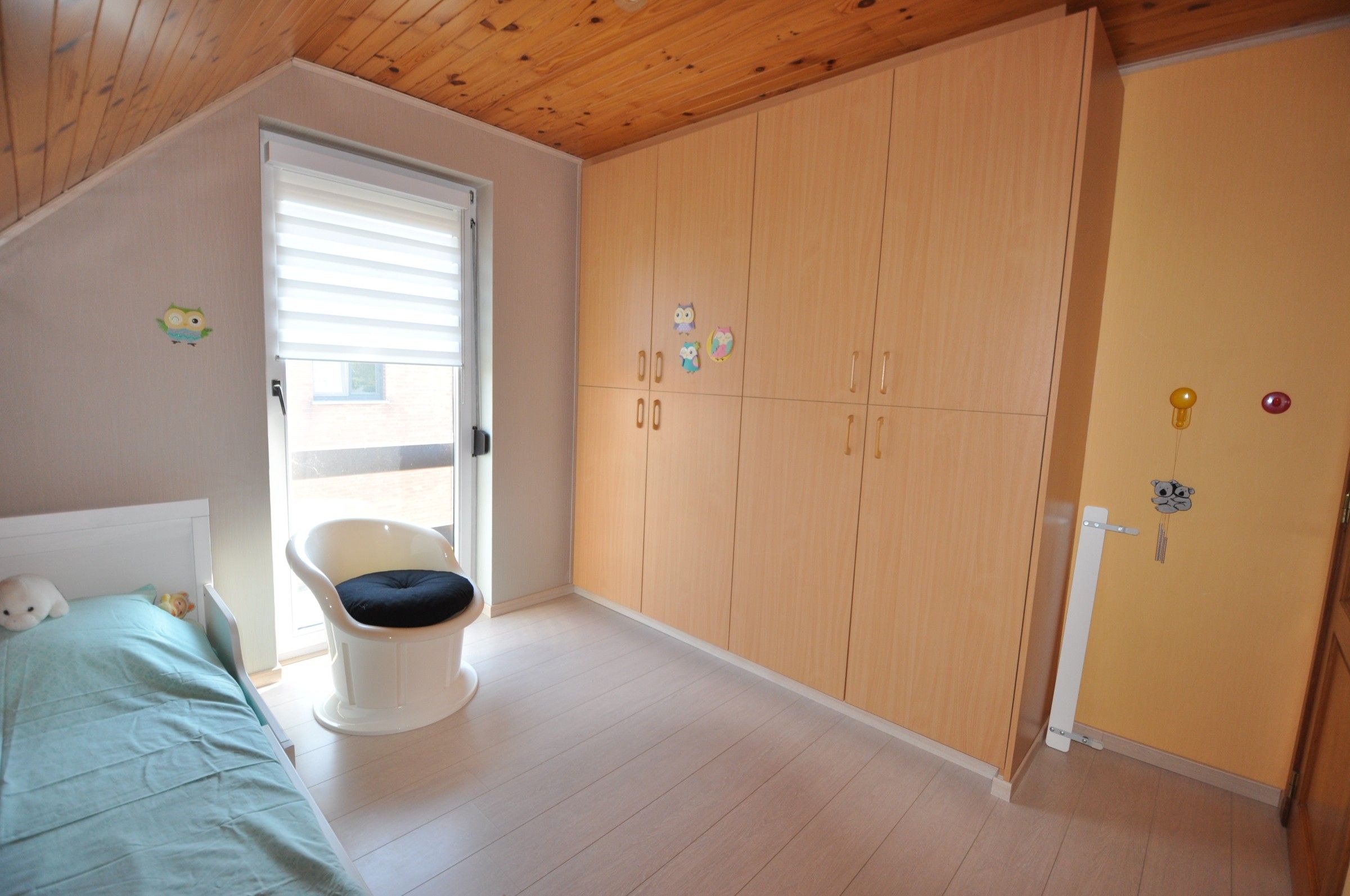 Ruime verzorgde woning met grote tuin en garage ! foto 19