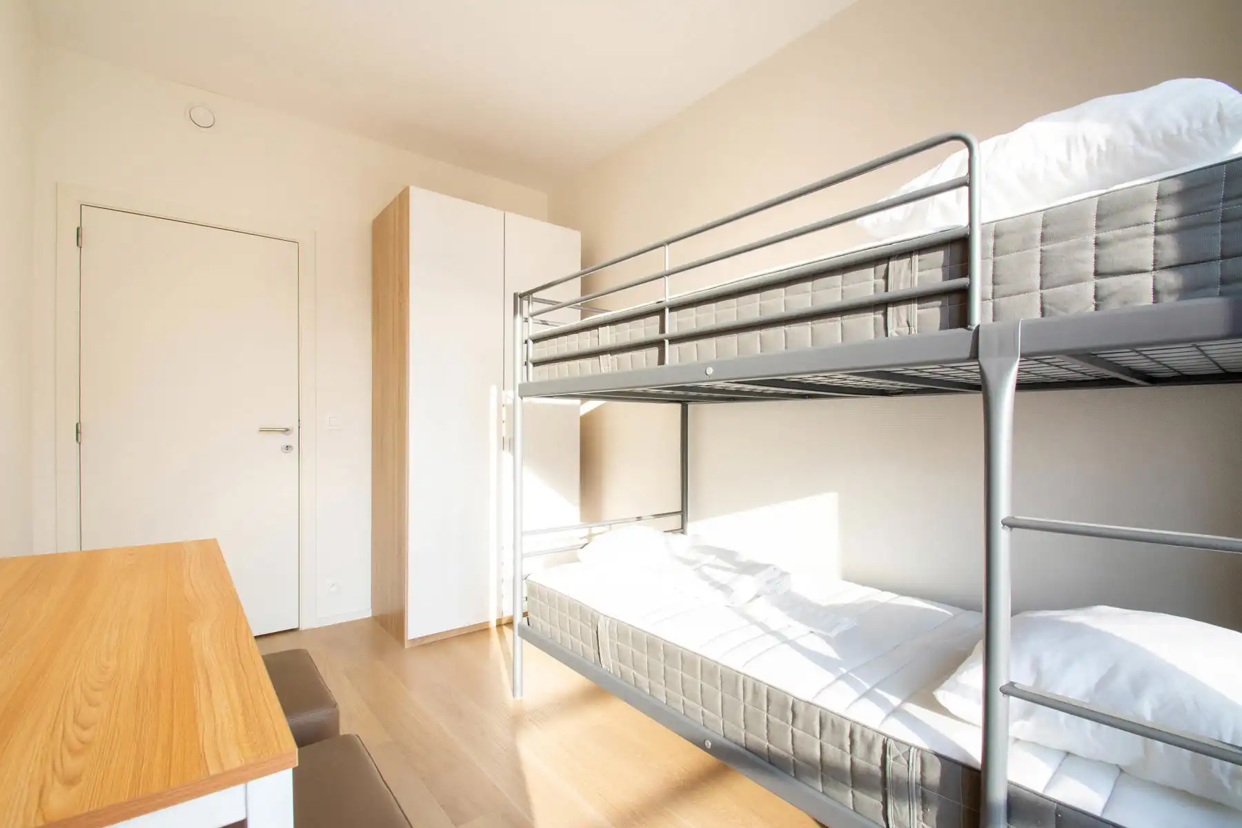 Prachtig gemeubeld appartement 2 KAMERS + 2 TERRASSEN!!!! foto 13