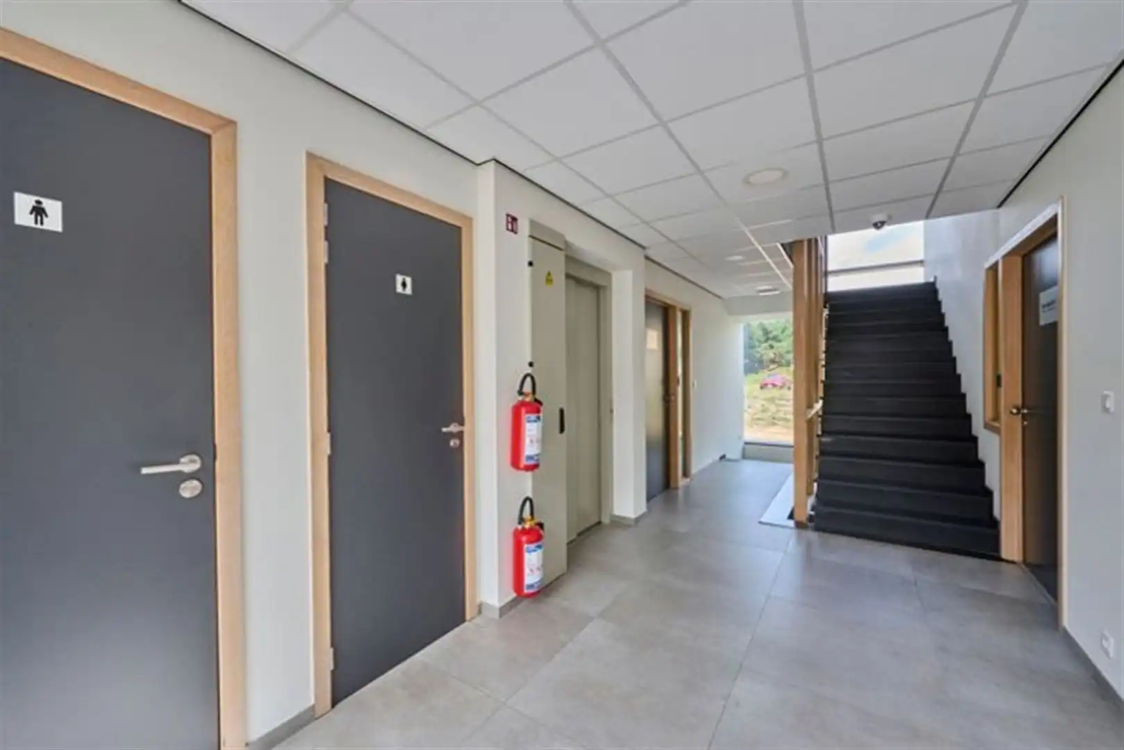 Kantoorgebouw foto 2