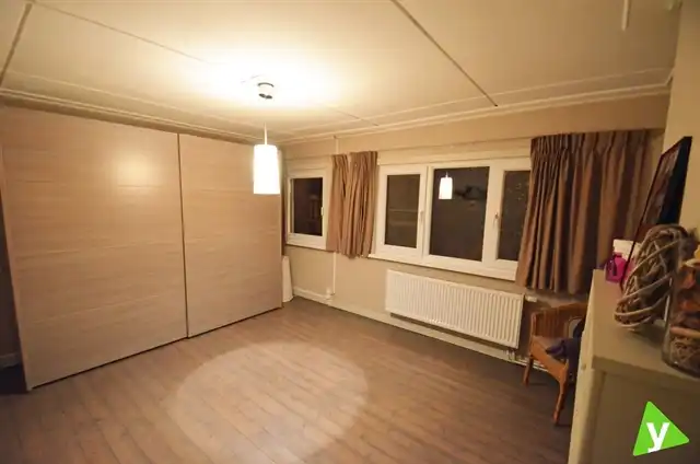 Knusse gerenoveerde stadswoning met gunstige ligging in Eeklo ! foto 6