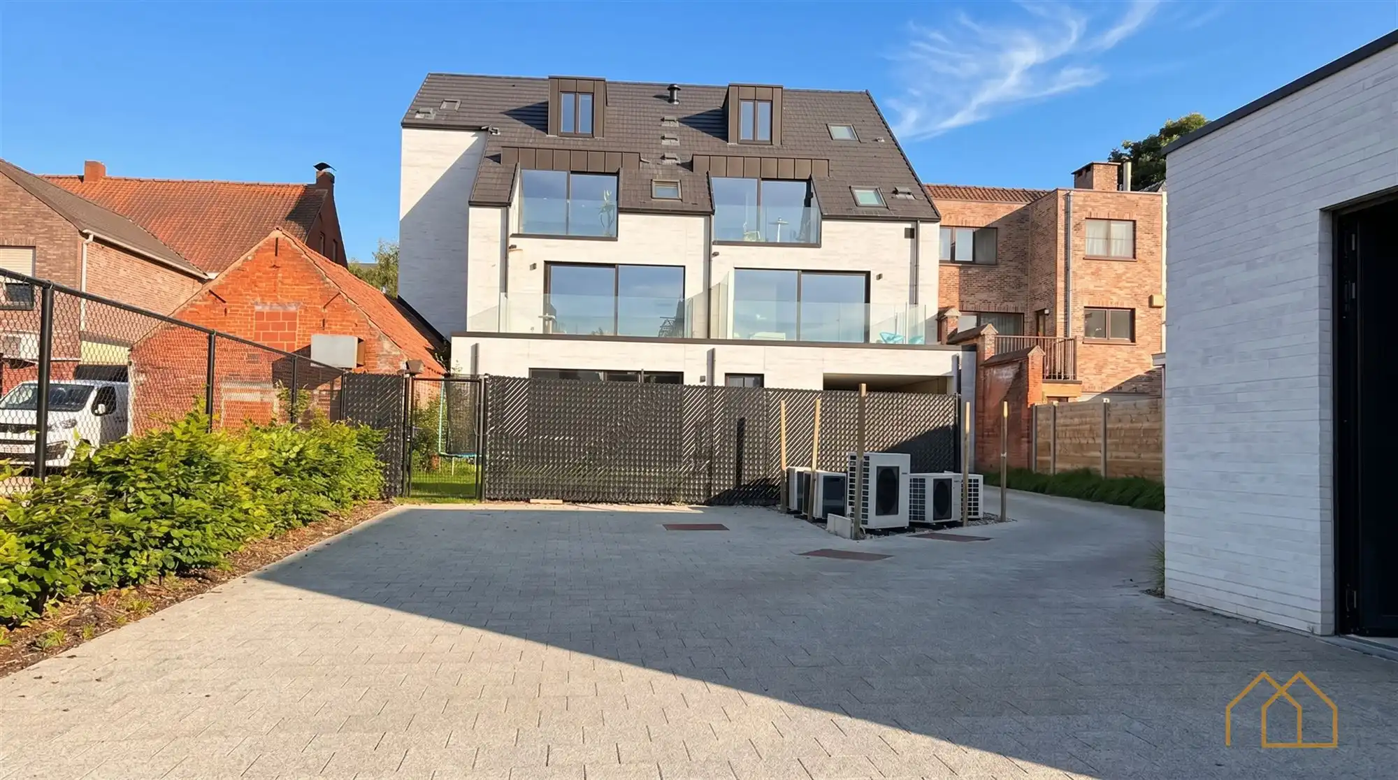 Appartement met terras en carport foto 23