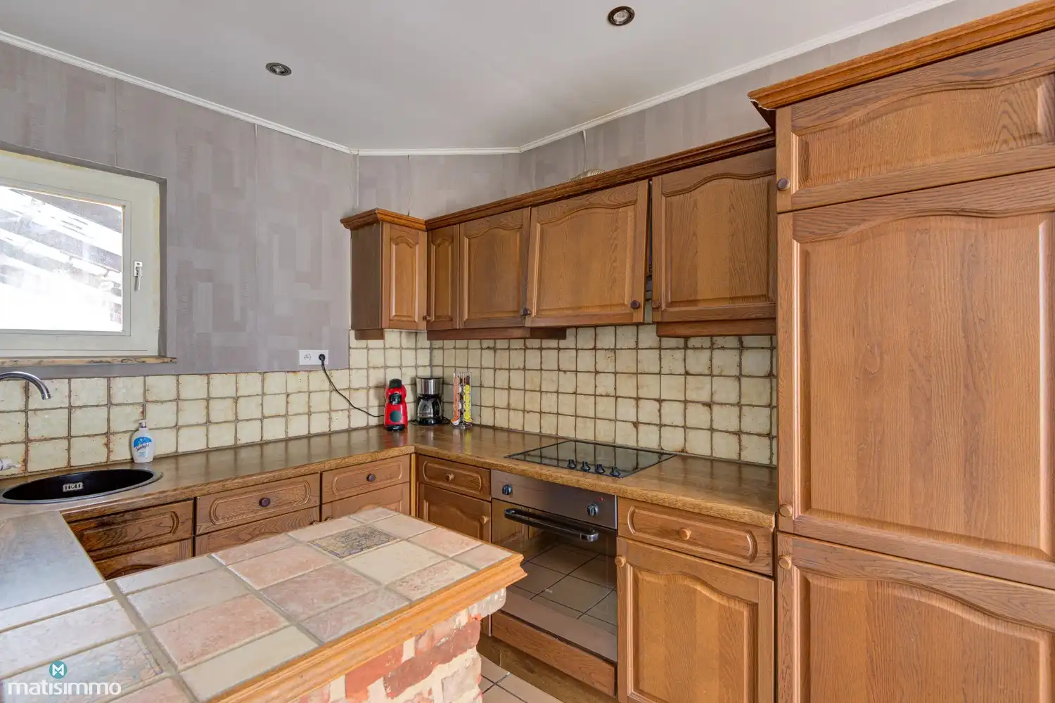 GOED ONDERHOUDEN GEZINSWONING MET 3 RUIME SLAAPKAMERS OP EEN RUIM PERCEEL VAN 9A 21CA foto 8