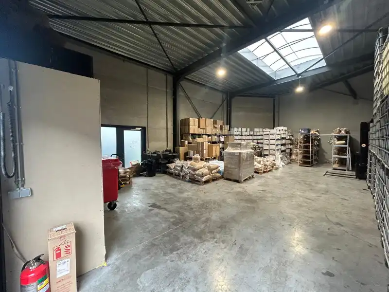 Magazijnruimte van 147 m² met 2 parkings – Sint-Amandsberg foto 4