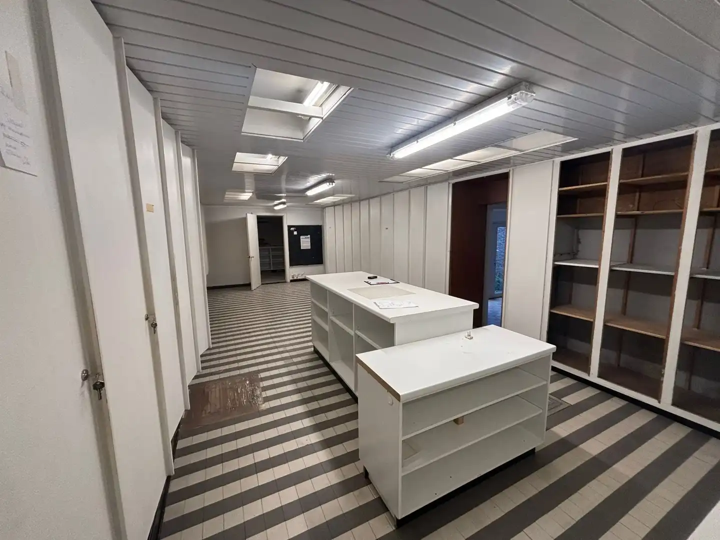 COMMERCIEEL GELIJKVLOERS foto 6