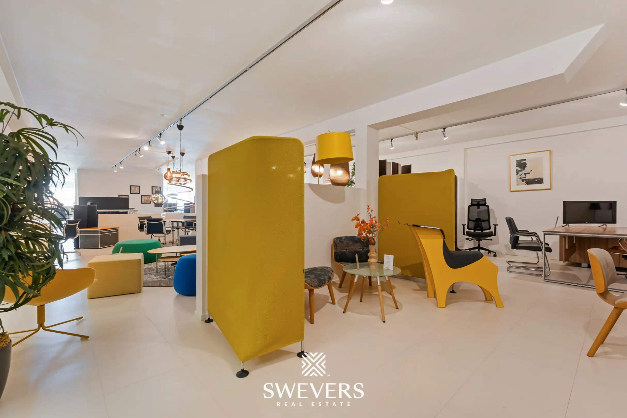 Commercieel pand van 1.100 m² met zichtbaarheid op strategische locatie foto 31