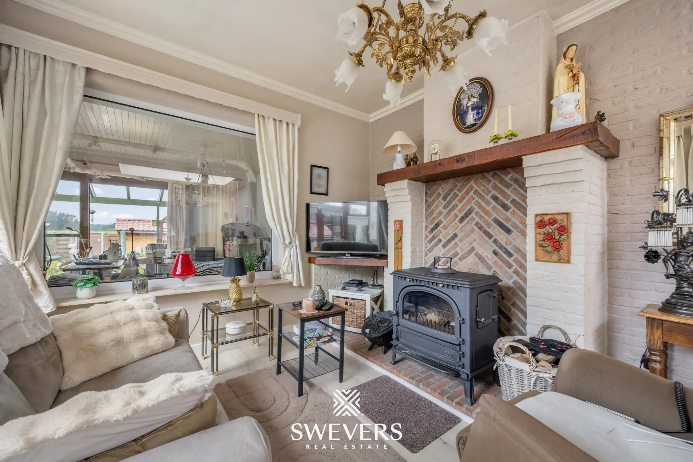 Royale gezinswoning met 257 m² woonruimte foto 3