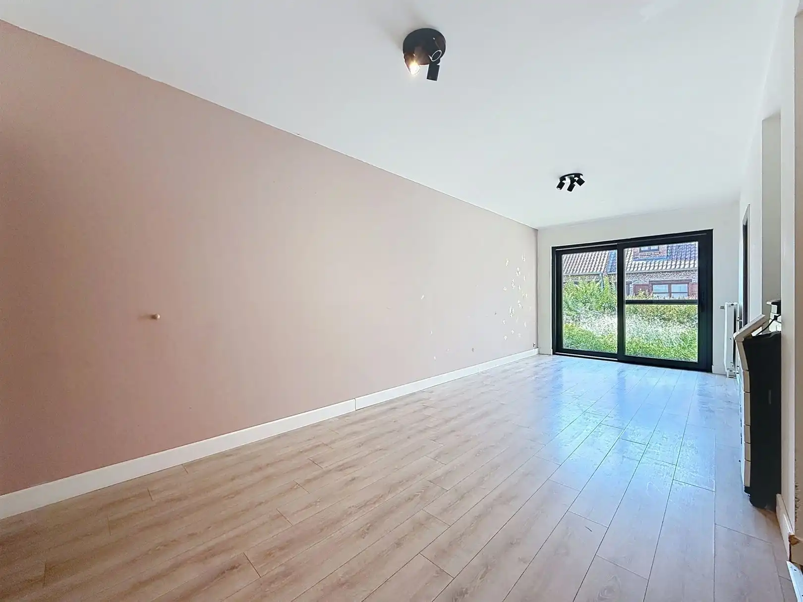 Huis met praktijkruimte, 4 slpks,  2 bdks, 10a 34ca foto 13