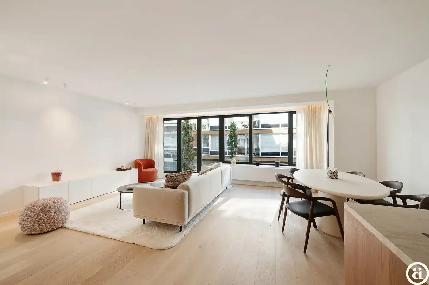 Gerenoveerd appartement centraal gelegen in het centrum van Knokke foto 9