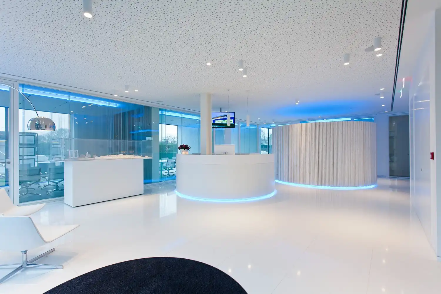 1067m² hoogwaardig kantoorgebouw foto 9