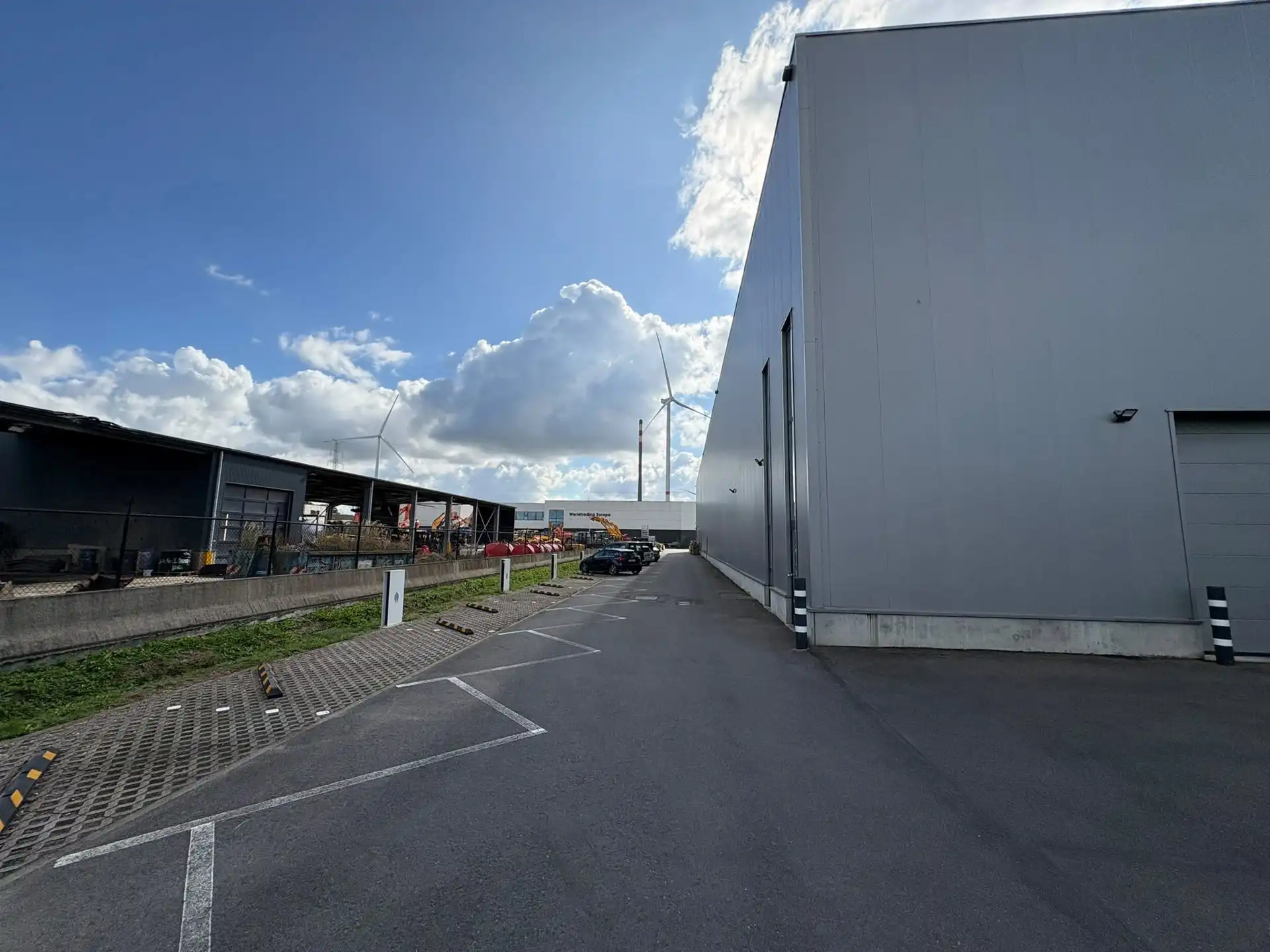 Magazijn van ca. 1.330 m² met laadkade in Evergem foto 17