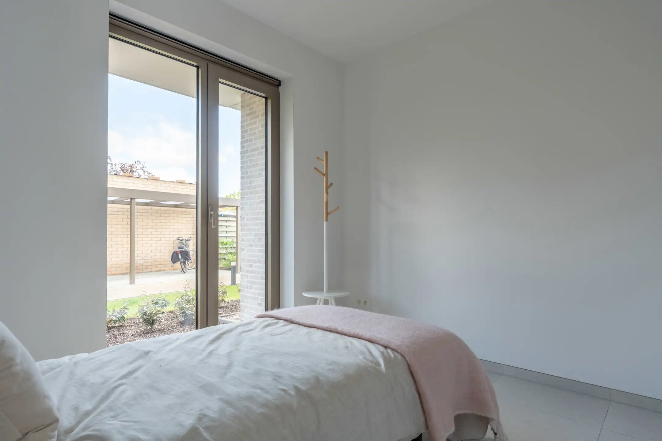 Knap energiezuinig appartement met tof terras foto 27