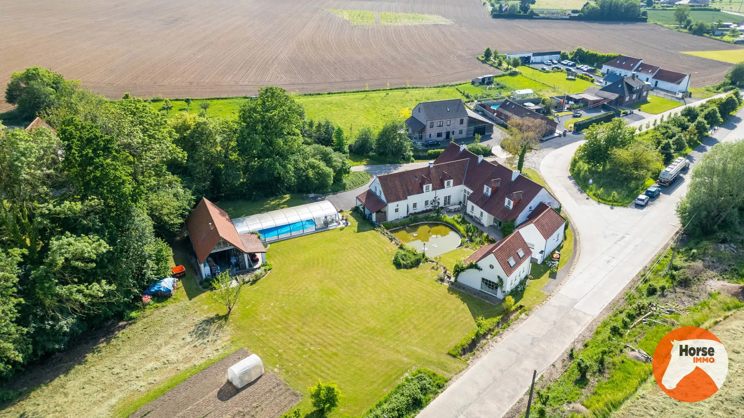 FRASNES - Exclusieve eigendom met 3 woonentiteiten en B&B foto 45