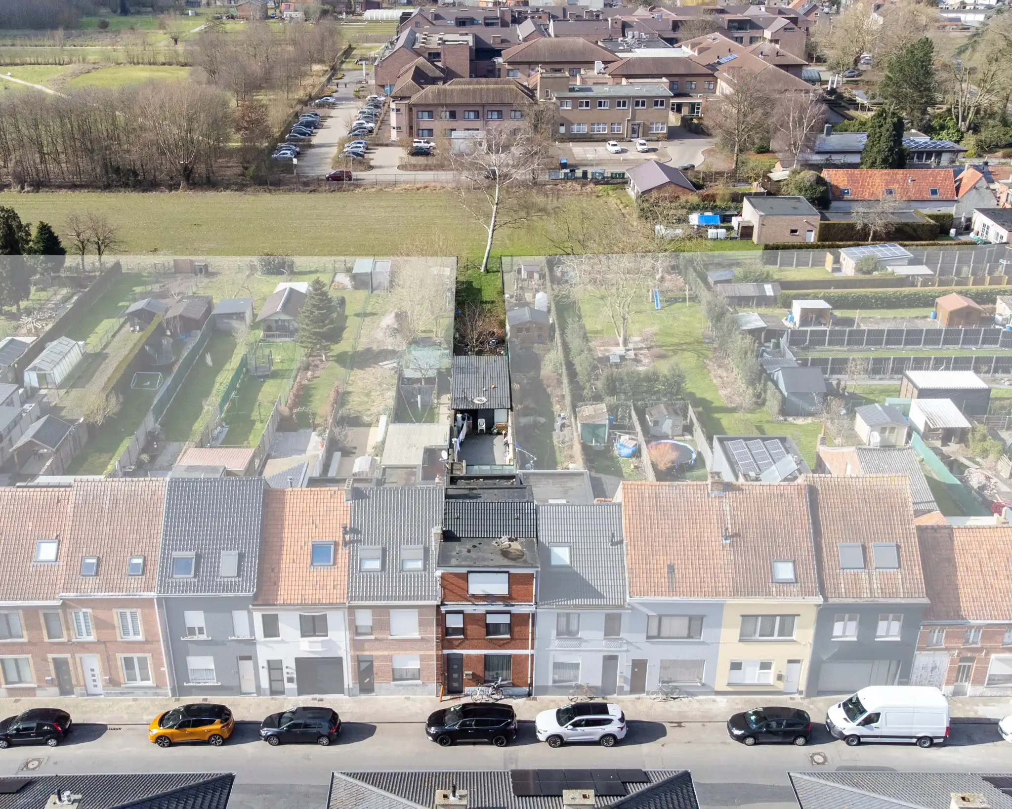 Woning voor grote gezinnen (6 slpks & 2 badkamers) foto 2