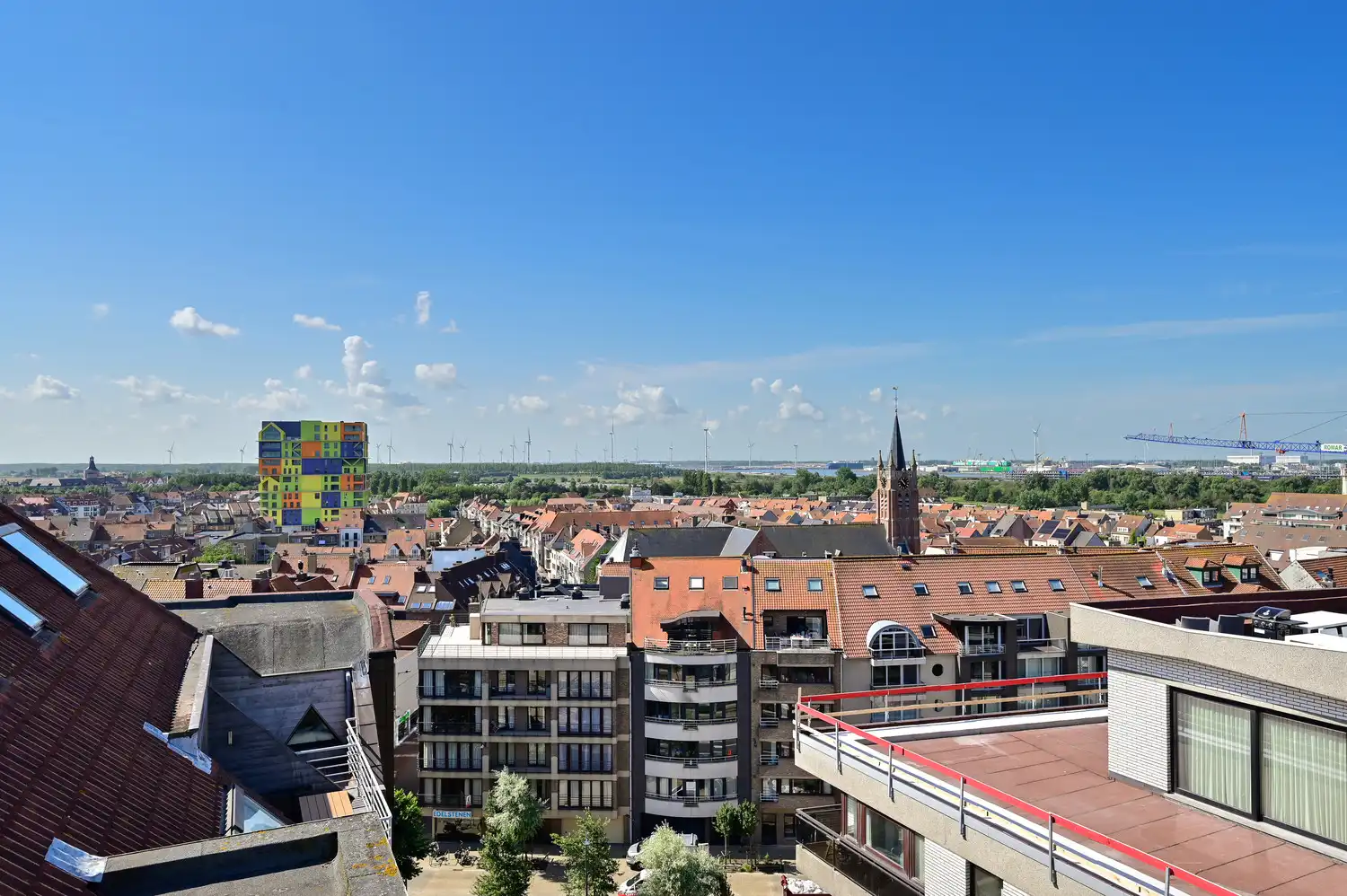 Stijlvol gerenoveerde studio met groot terras en panoramisch uitzicht foto 7